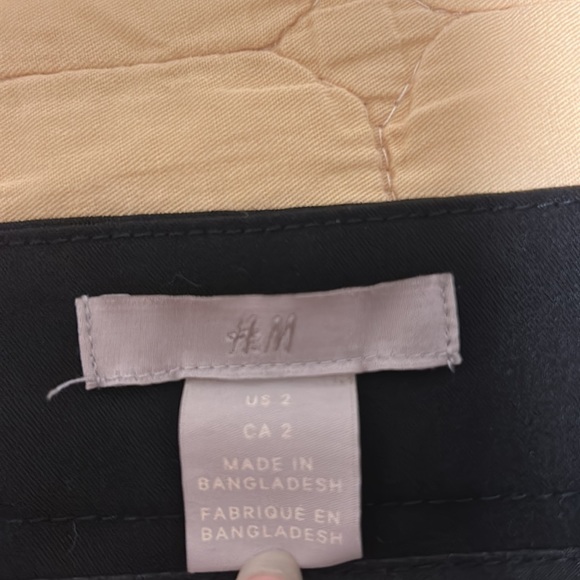 HM Pants - Picture 3 of 5